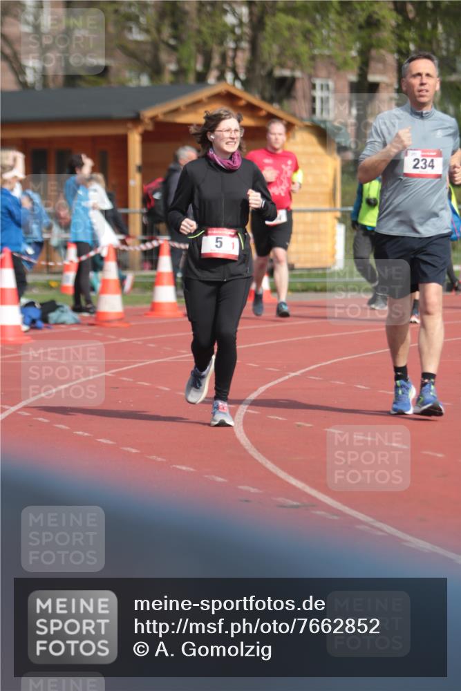 13.04.2025 - Hammer Lauf A. Gomolzig http://msf.ph/oto/7662852 13.04.2025 11:06:28 Ziel 5, 134, 234, 1310 meine-sportfotos.de