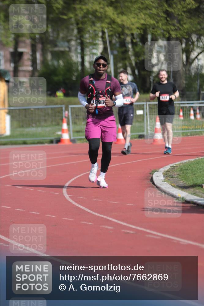 13.04.2025 - Hammer Lauf A. Gomolzig http://msf.ph/oto/7662869 13.04.2025 11:06:54 Ziel 1898 meine-sportfotos.de