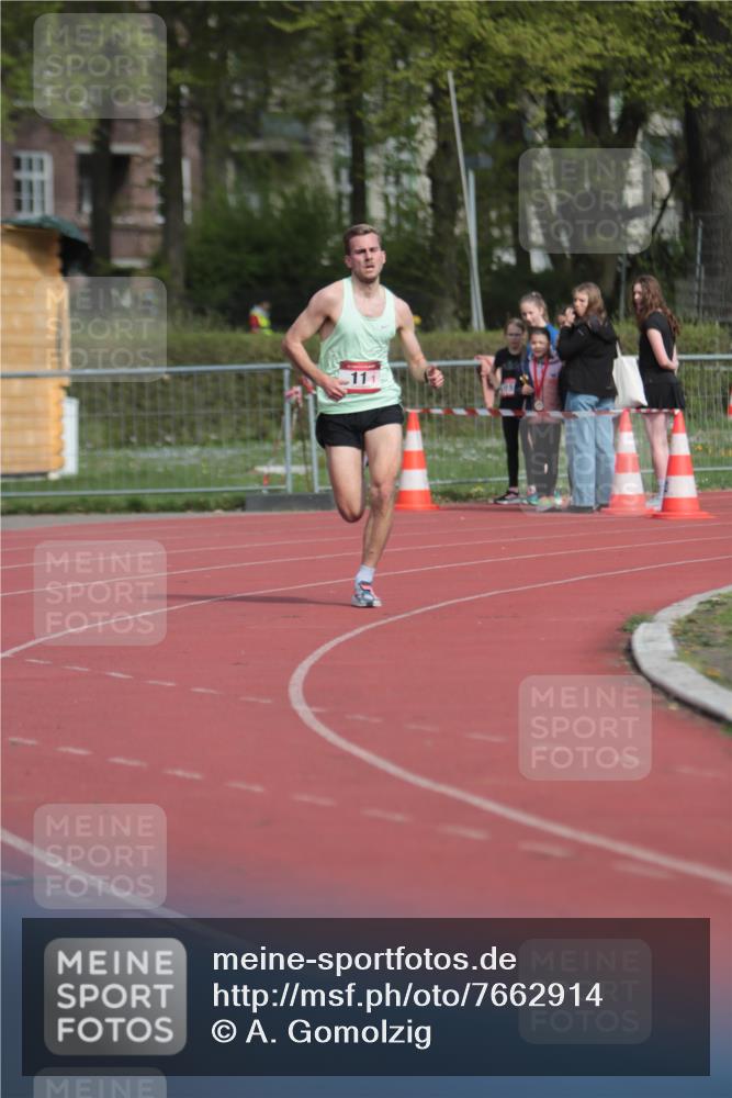 13.04.2025 - Hammer Lauf A. Gomolzig http://msf.ph/oto/7662914 13.04.2025 11:20:09 Ziel 11 meine-sportfotos.de