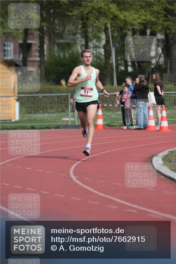 13.04.2025 - Hammer Lauf A. Gomolzig http://msf.ph/oto/7662915 13.04.2025 11:20:10 Ziel 11 meine-sportfotos.de