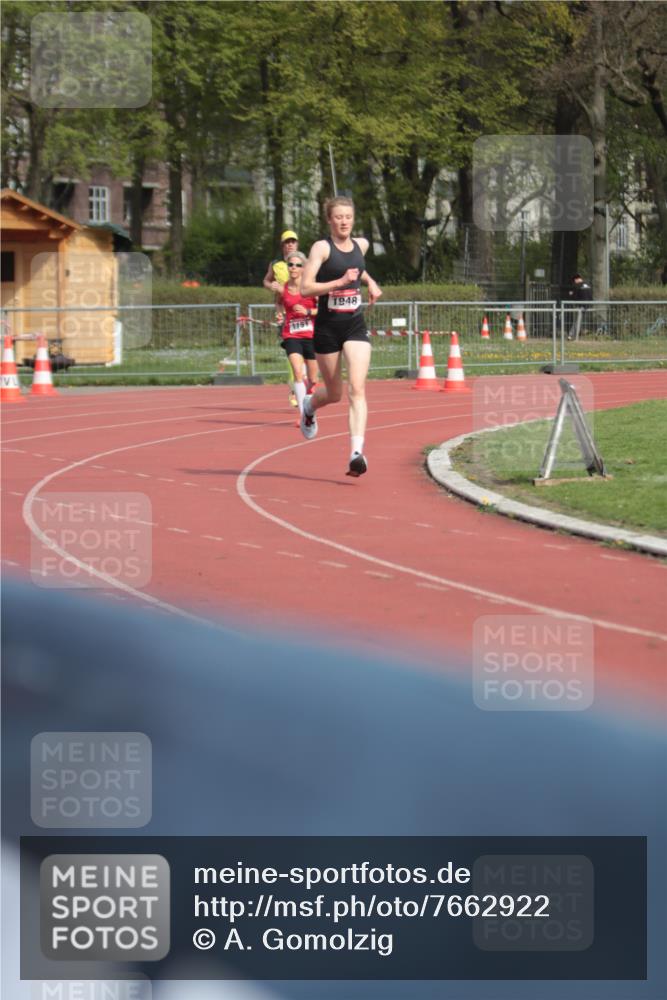13.04.2025 - Hammer Lauf A. Gomolzig http://msf.ph/oto/7662922 13.04.2025 11:24:04 Ziel 633, 1151, 1948 meine-sportfotos.de