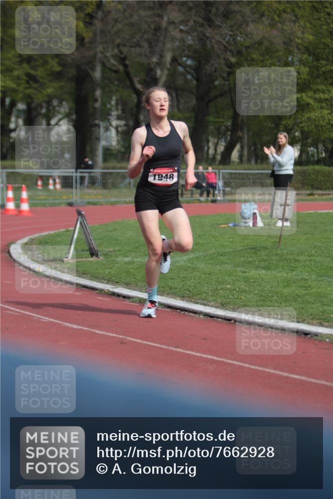 13.04.2025 - Hammer Lauf A. Gomolzig http://msf.ph/oto/7662928 13.04.2025 11:24:06 Ziel 633, 1151 meine-sportfotos.de