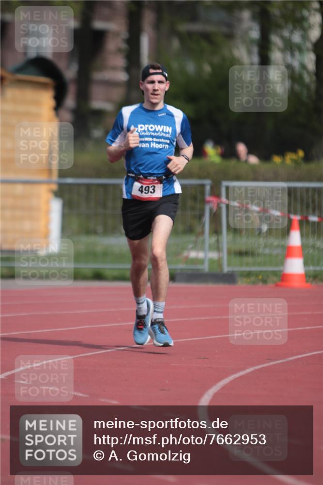 13.04.2025 - Hammer Lauf A. Gomolzig http://msf.ph/oto/7662953 13.04.2025 11:25:01 Ziel 492, 493 meine-sportfotos.de