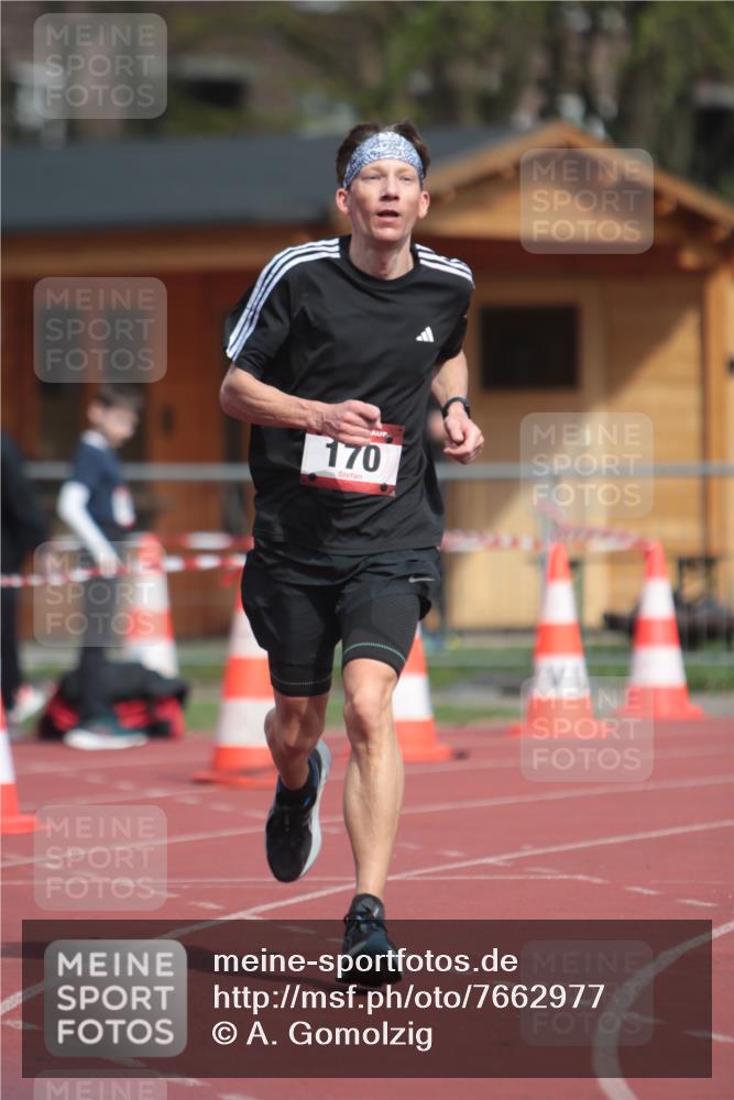 13.04.2025 - Hammer Lauf A. Gomolzig http://msf.ph/oto/7662977 13.04.2025 11:25:29 Ziel 170 meine-sportfotos.de