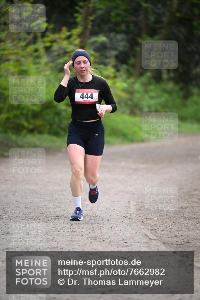 13.04.2025 - Hammer Lauf Dr. Thomas Lammeyer http://msf.ph/oto/7662982 13.04.2025 11:30:42 Laufen 15, 444 meine-sportfotos.de