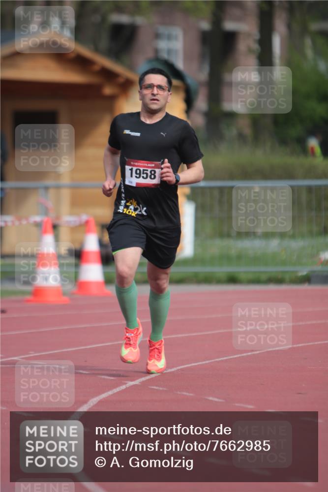 13.04.2025 - Hammer Lauf A. Gomolzig http://msf.ph/oto/7662985 13.04.2025 11:25:50 Ziel 1958 meine-sportfotos.de