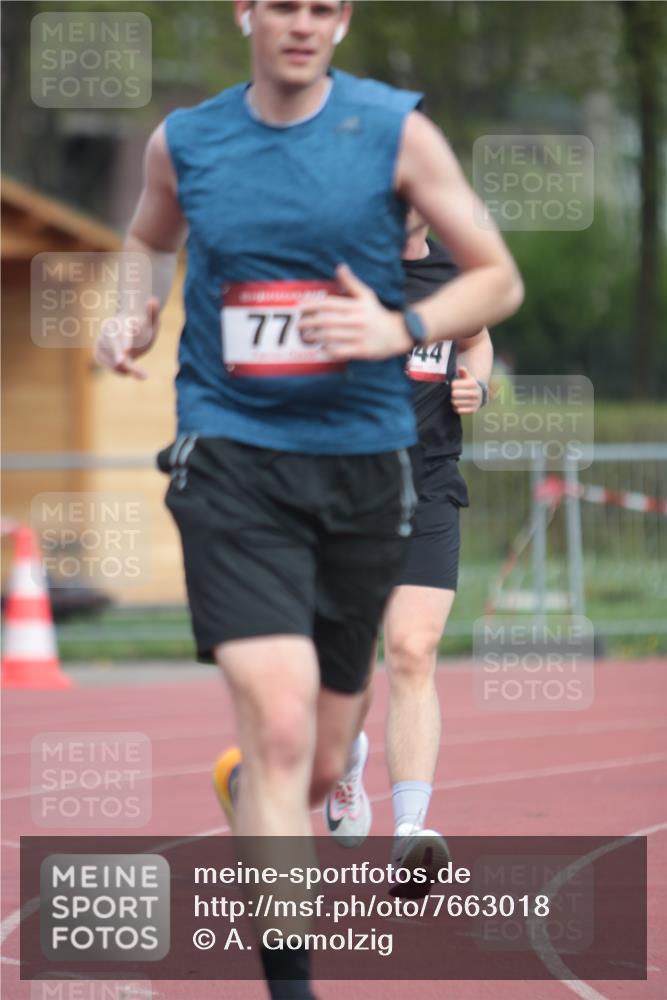 13.04.2025 - Hammer Lauf A. Gomolzig http://msf.ph/oto/7663018 13.04.2025 11:26:23 Ziel 770, 1044, 1727 meine-sportfotos.de