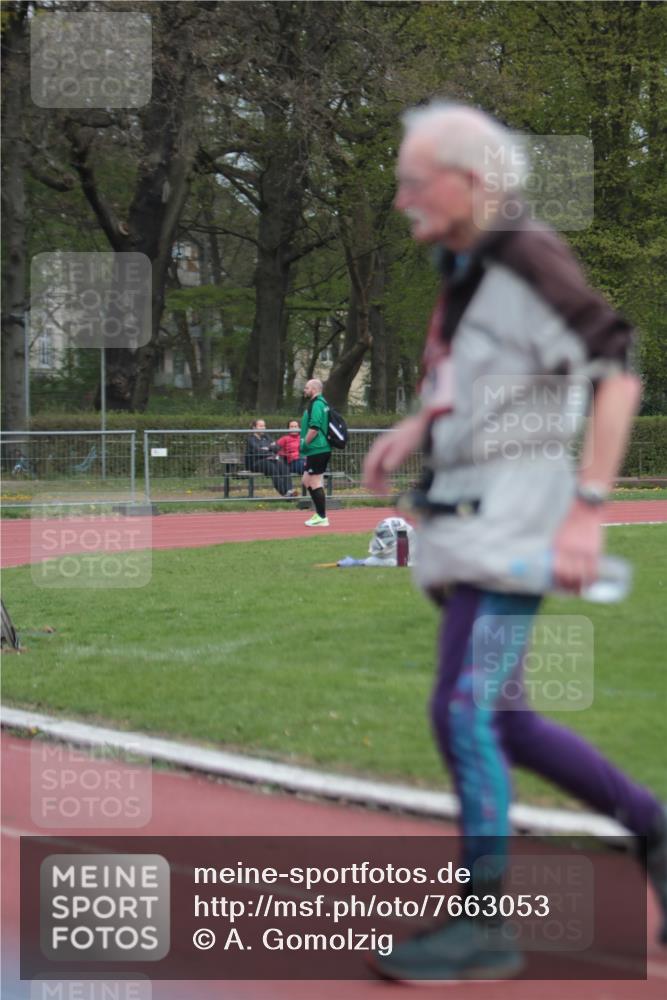 13.04.2025 - Hammer Lauf A. Gomolzig http://msf.ph/oto/7663053 13.04.2025 11:27:20 Ziel 14, 1184, 1954 meine-sportfotos.de