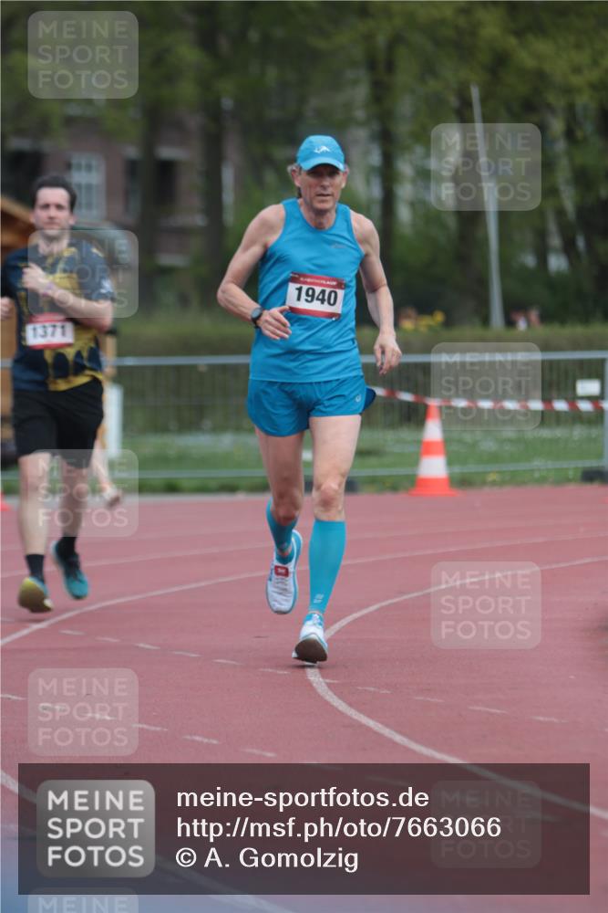 13.04.2025 - Hammer Lauf A. Gomolzig http://msf.ph/oto/7663066 13.04.2025 11:27:33 Ziel 233, 1371, 1940 meine-sportfotos.de
