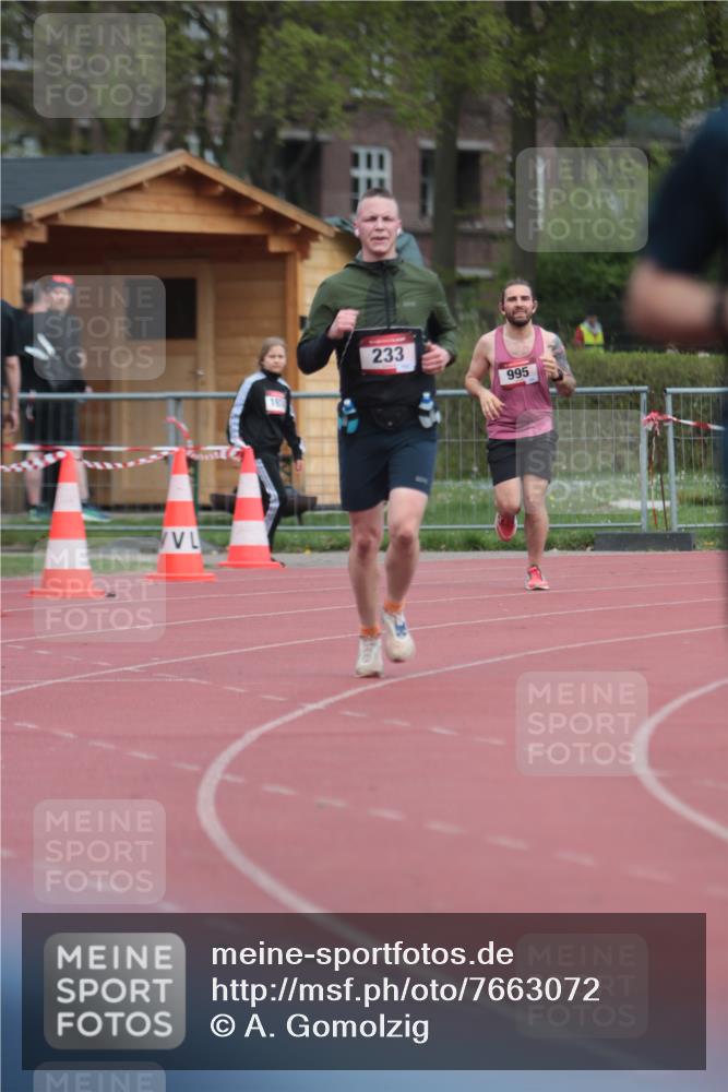 13.04.2025 - Hammer Lauf A. Gomolzig http://msf.ph/oto/7663072 13.04.2025 11:27:37 Ziel 233, 995, 1371 meine-sportfotos.de