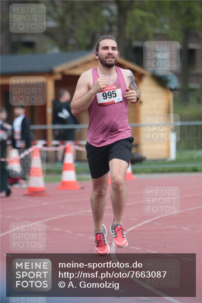 13.04.2025 - Hammer Lauf A. Gomolzig http://msf.ph/oto/7663087 13.04.2025 11:27:42 Ziel 995 meine-sportfotos.de