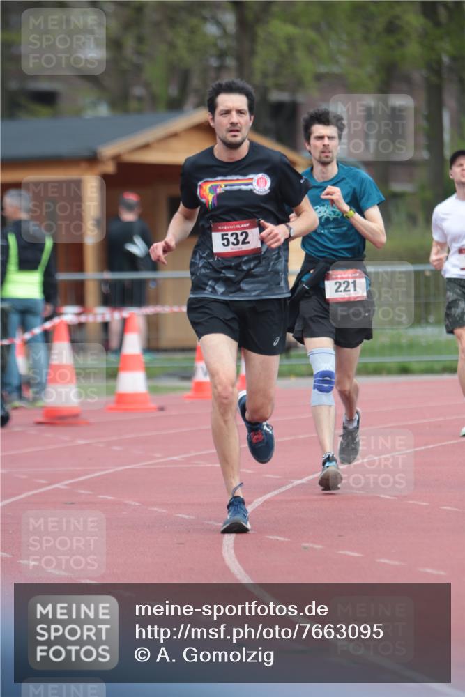 13.04.2025 - Hammer Lauf A. Gomolzig http://msf.ph/oto/7663095 13.04.2025 11:28:05 Ziel 188, 221, 532, 1953, 1989 meine-sportfotos.de