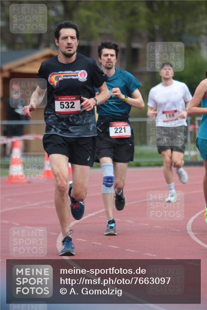 13.04.2025 - Hammer Lauf A. Gomolzig http://msf.ph/oto/7663097 13.04.2025 11:28:06 Ziel 188, 221, 532, 1953, 1989 meine-sportfotos.de