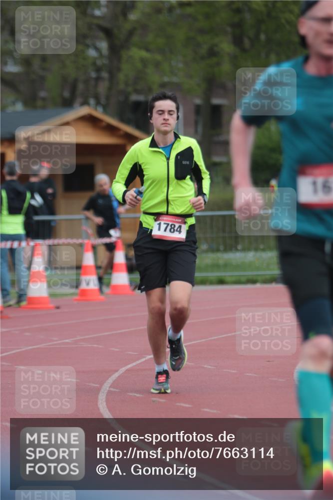 13.04.2025 - Hammer Lauf A. Gomolzig http://msf.ph/oto/7663114 13.04.2025 11:28:32 Ziel 161, 306, 1784 meine-sportfotos.de
