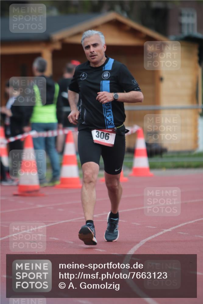 13.04.2025 - Hammer Lauf A. Gomolzig http://msf.ph/oto/7663123 13.04.2025 11:28:38 Ziel 306 meine-sportfotos.de