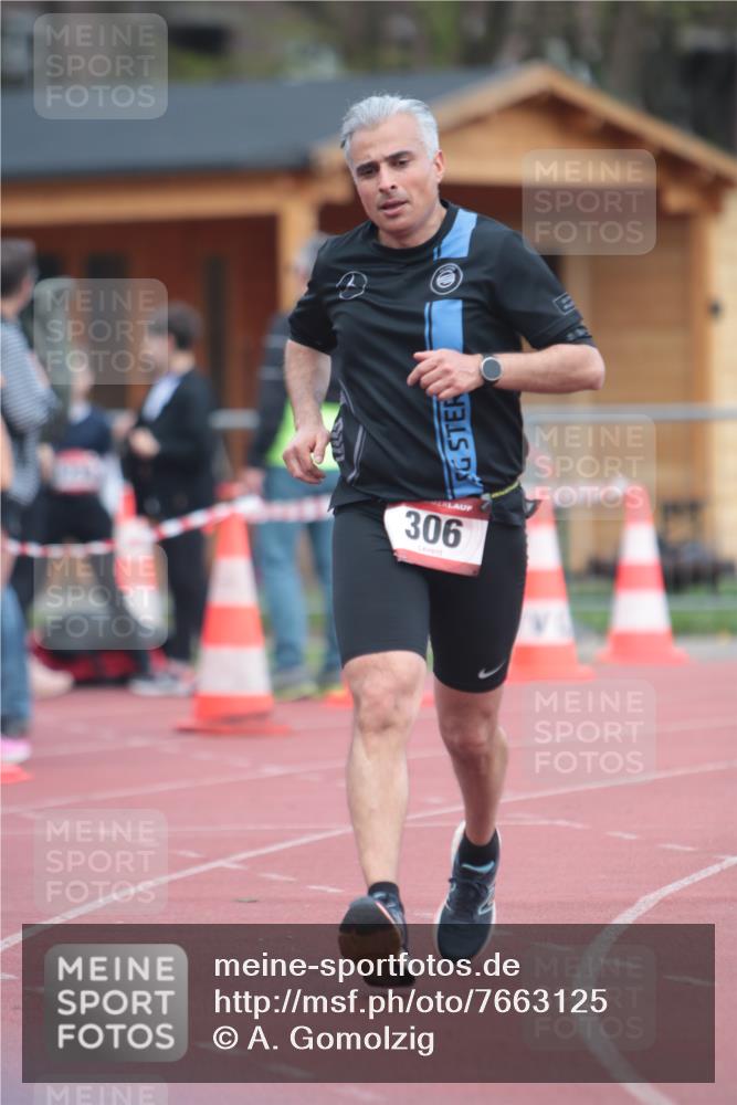 13.04.2025 - Hammer Lauf A. Gomolzig http://msf.ph/oto/7663125 13.04.2025 11:28:39 Ziel 306 meine-sportfotos.de