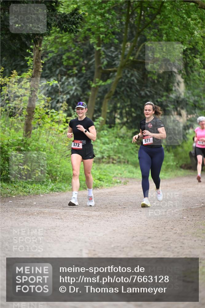 13.04.2025 - Hammer Lauf Dr. Thomas Lammeyer http://msf.ph/oto/7663128 13.04.2025 11:31:14 Laufen 572, 571 meine-sportfotos.de
