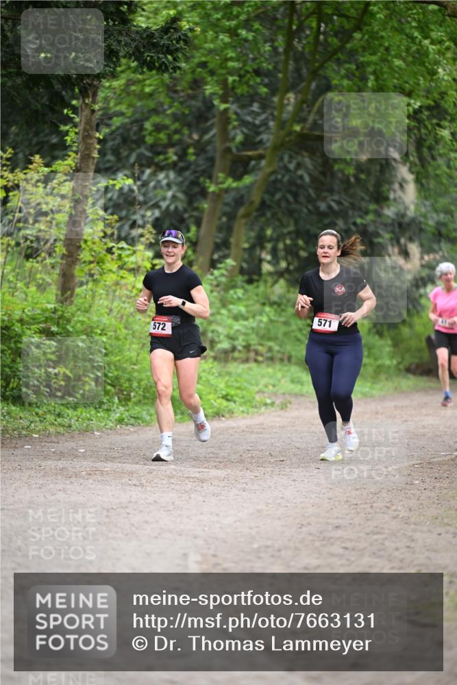 13.04.2025 - Hammer Lauf Dr. Thomas Lammeyer http://msf.ph/oto/7663131 13.04.2025 11:31:14 Laufen 572, 571 meine-sportfotos.de
