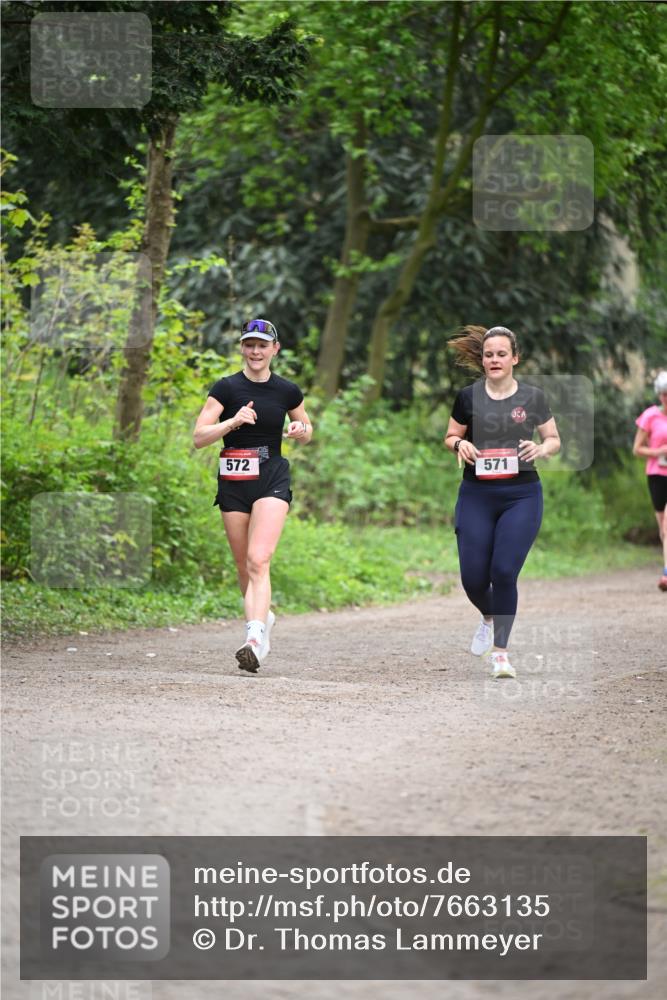 13.04.2025 - Hammer Lauf Dr. Thomas Lammeyer http://msf.ph/oto/7663135 13.04.2025 11:31:14 Laufen 572, 571 meine-sportfotos.de