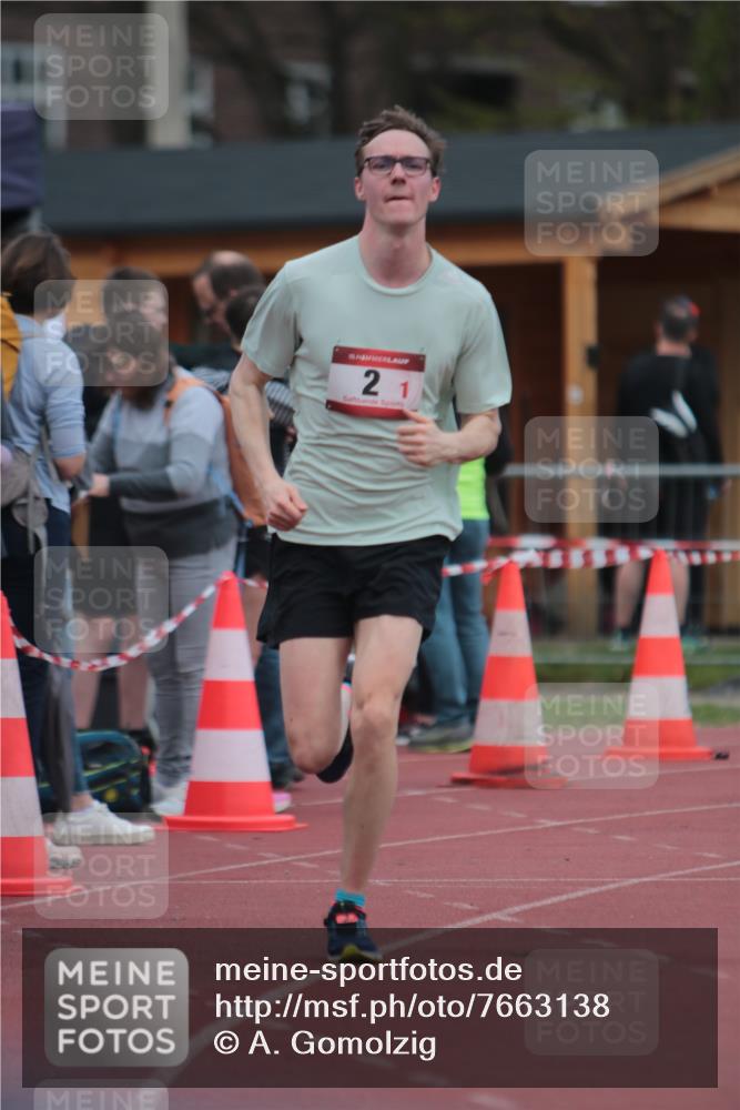13.04.2025 - Hammer Lauf A. Gomolzig http://msf.ph/oto/7663138 13.04.2025 11:28:48 Ziel 2, 1257, 1804 meine-sportfotos.de