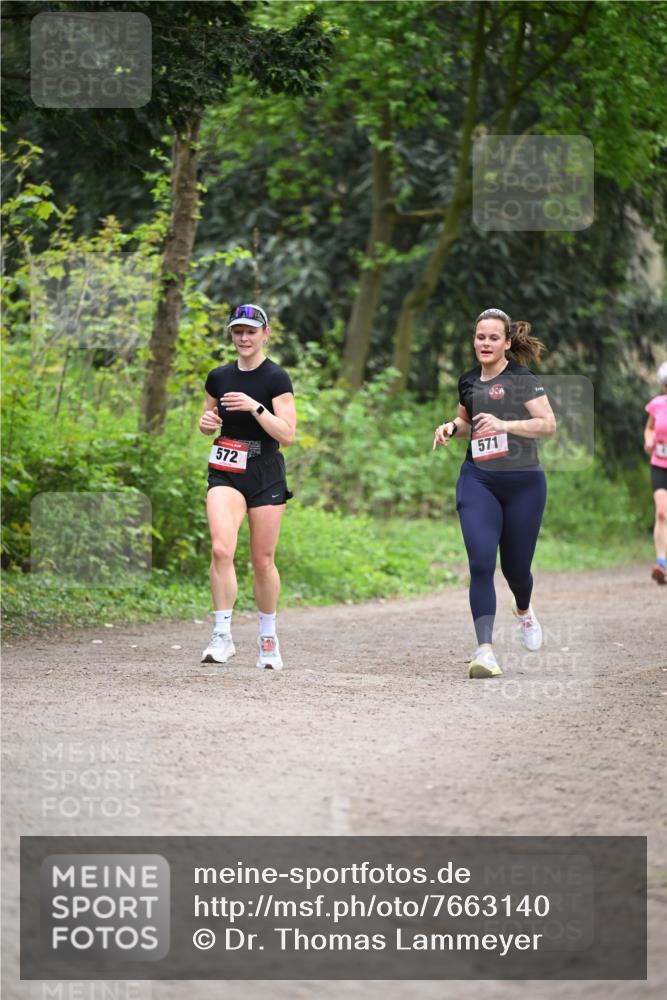 13.04.2025 - Hammer Lauf Dr. Thomas Lammeyer http://msf.ph/oto/7663140 13.04.2025 11:31:15 Laufen 572, 571 meine-sportfotos.de