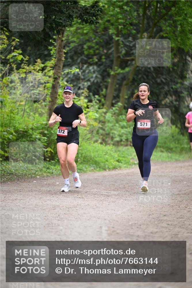 13.04.2025 - Hammer Lauf Dr. Thomas Lammeyer http://msf.ph/oto/7663144 13.04.2025 11:31:15 Laufen 572, 571 meine-sportfotos.de