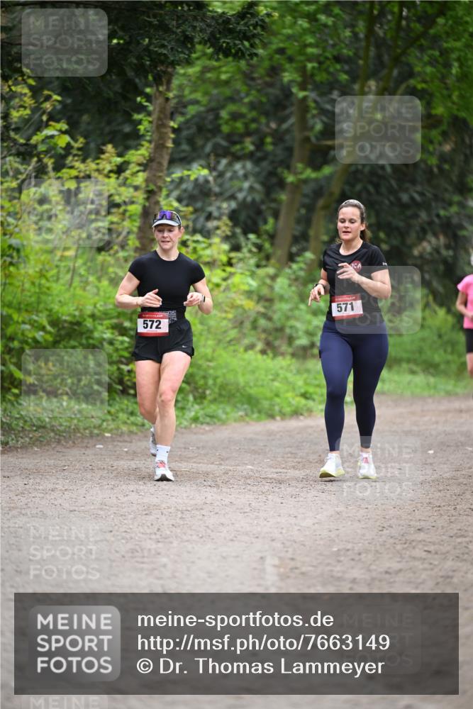 13.04.2025 - Hammer Lauf Dr. Thomas Lammeyer http://msf.ph/oto/7663149 13.04.2025 11:31:15 Laufen 572, 571 meine-sportfotos.de