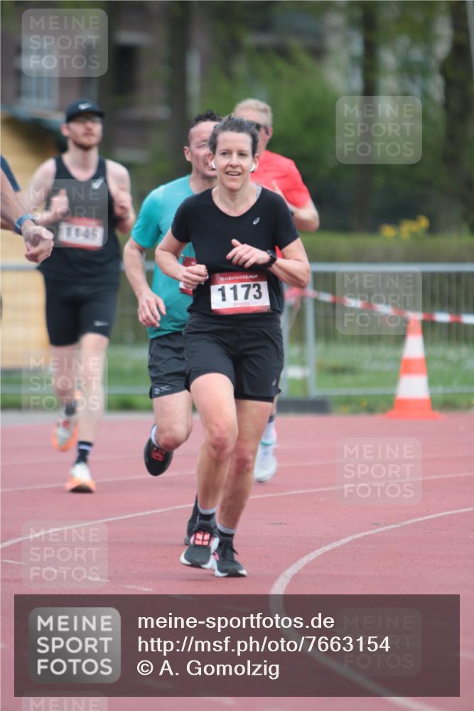 13.04.2025 - Hammer Lauf A. Gomolzig http://msf.ph/oto/7663154 13.04.2025 11:29:03 Ziel 227, 273, 730, 1173, 1174, 1899 meine-sportfotos.de