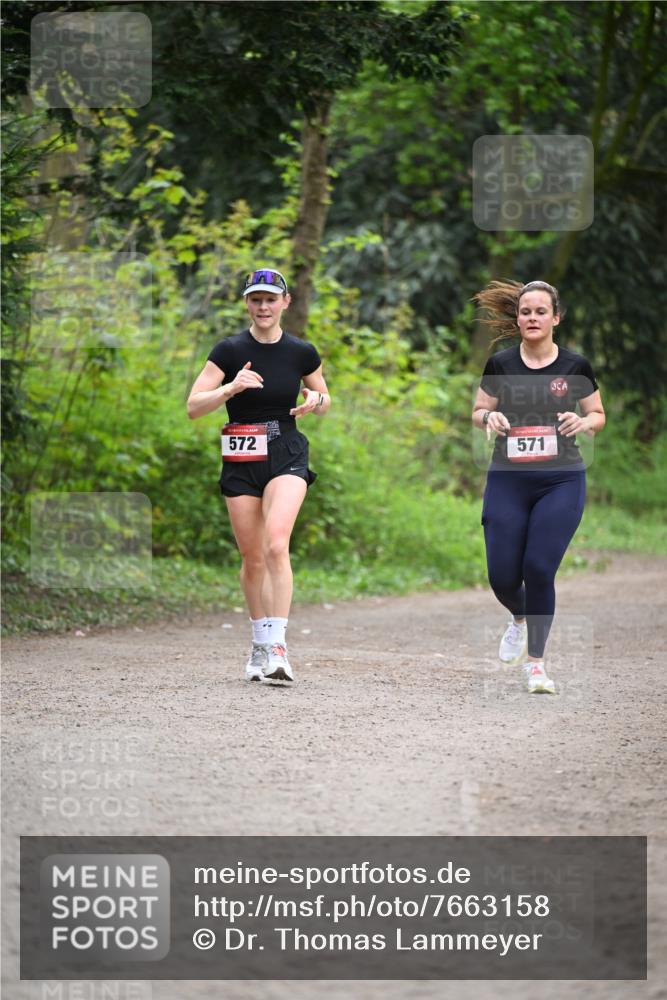 13.04.2025 - Hammer Lauf Dr. Thomas Lammeyer http://msf.ph/oto/7663158 13.04.2025 11:31:16 Laufen 572, 571 meine-sportfotos.de