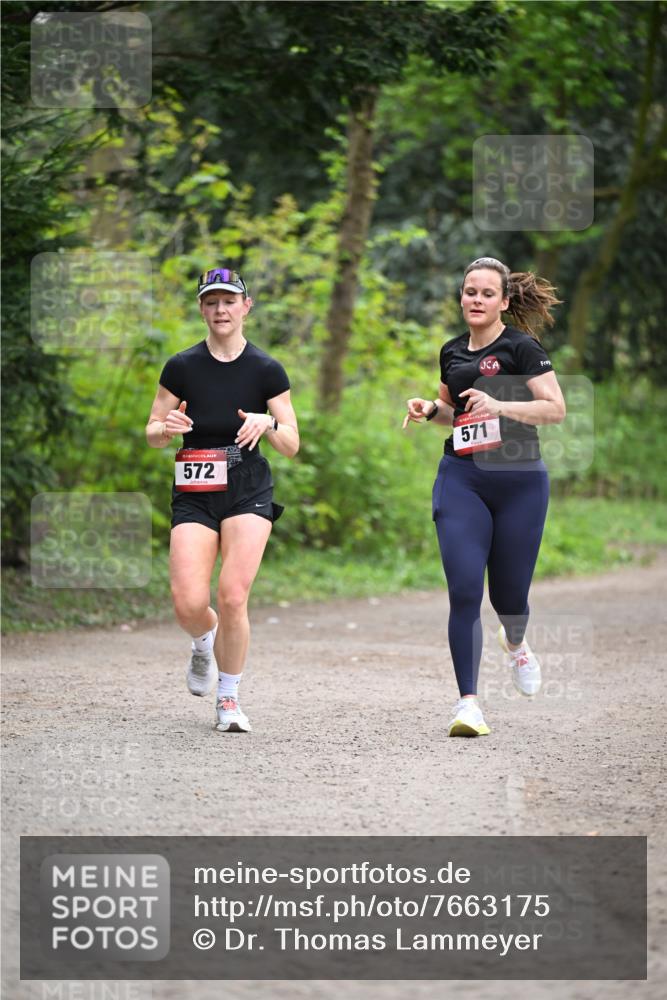 13.04.2025 - Hammer Lauf Dr. Thomas Lammeyer http://msf.ph/oto/7663175 13.04.2025 11:31:17 Laufen 572, 571 meine-sportfotos.de