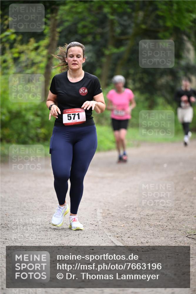 13.04.2025 - Hammer Lauf Dr. Thomas Lammeyer http://msf.ph/oto/7663196 13.04.2025 11:31:18 Laufen 15, 571 meine-sportfotos.de