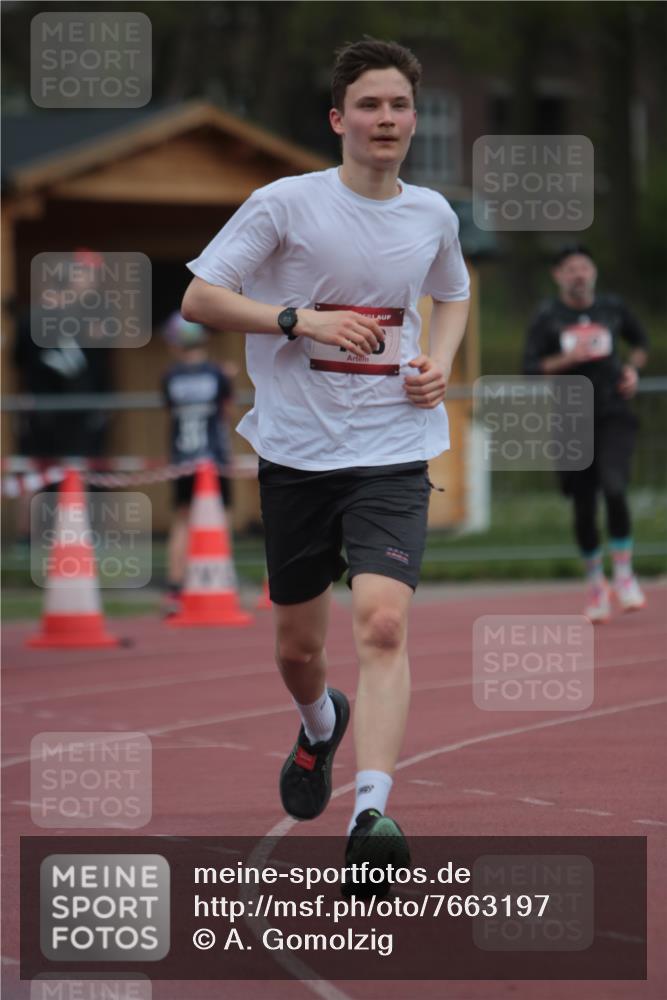 13.04.2025 - Hammer Lauf A. Gomolzig http://msf.ph/oto/7663197 13.04.2025 11:29:56 Ziel 468, 950, 1139 meine-sportfotos.de