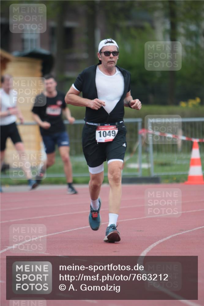 13.04.2025 - Hammer Lauf A. Gomolzig http://msf.ph/oto/7663212 13.04.2025 11:30:03 Ziel 950, 1049, 1951 meine-sportfotos.de
