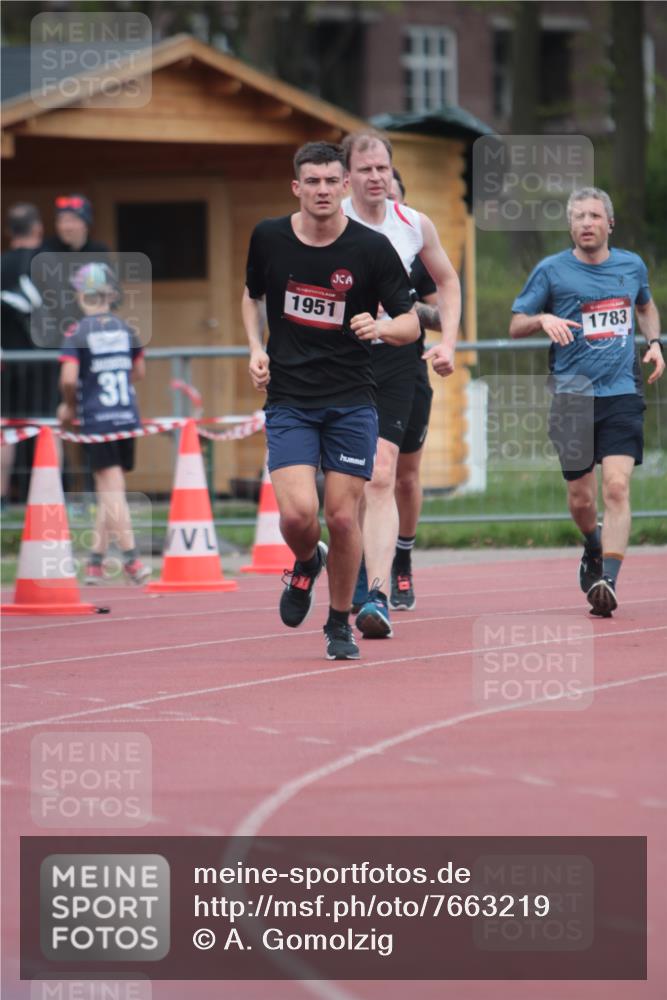13.04.2025 - Hammer Lauf A. Gomolzig http://msf.ph/oto/7663219 13.04.2025 11:30:06 Ziel 980, 1049, 1258, 1783, 1951 meine-sportfotos.de