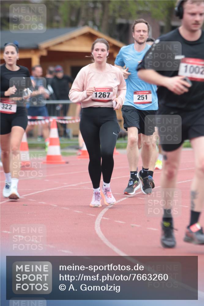 13.04.2025 - Hammer Lauf A. Gomolzig http://msf.ph/oto/7663260 13.04.2025 11:30:59 Ziel 251, 322, 384, 670, 1002, 1267, 1375, 1896 meine-sportfotos.de
