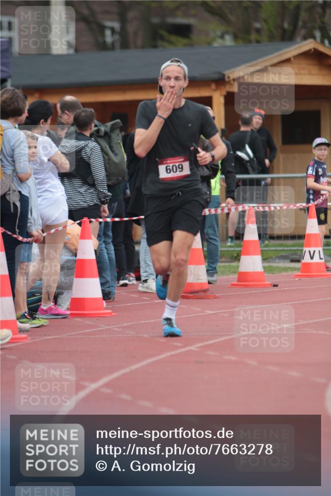 13.04.2025 - Hammer Lauf A. Gomolzig http://msf.ph/oto/7663278 13.04.2025 11:31:11 Ziel 187, 609 meine-sportfotos.de