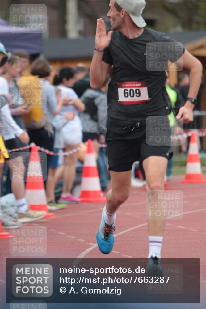 13.04.2025 - Hammer Lauf A. Gomolzig http://msf.ph/oto/7663287 13.04.2025 11:31:14 Ziel 15, 187, 609 meine-sportfotos.de
