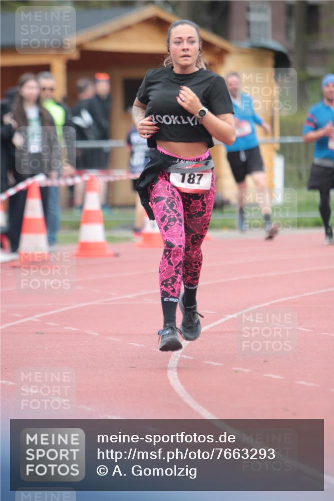 13.04.2025 - Hammer Lauf A. Gomolzig http://msf.ph/oto/7663293 13.04.2025 11:31:16 Ziel 15, 178, 187 meine-sportfotos.de