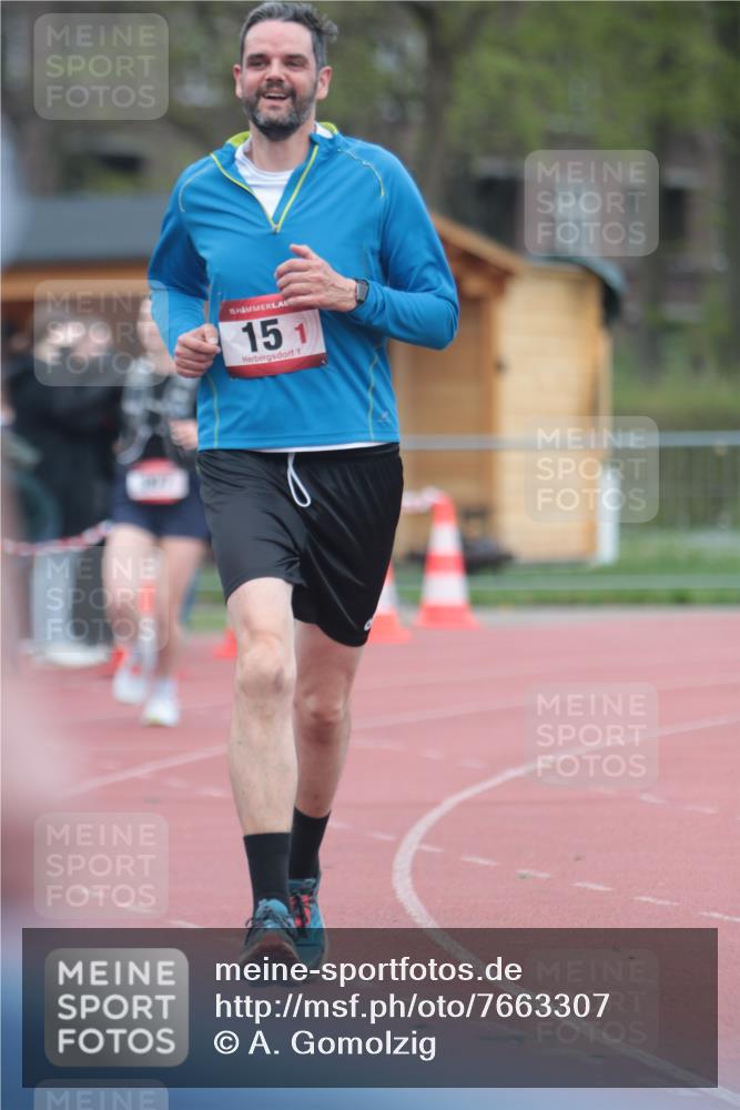 13.04.2025 - Hammer Lauf A. Gomolzig http://msf.ph/oto/7663307 13.04.2025 11:31:24 Ziel 15, 178, 897 meine-sportfotos.de