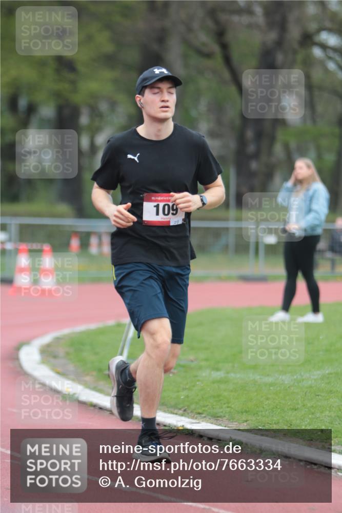13.04.2025 - Hammer Lauf A. Gomolzig http://msf.ph/oto/7663334 13.04.2025 11:31:38 Ziel 109 meine-sportfotos.de