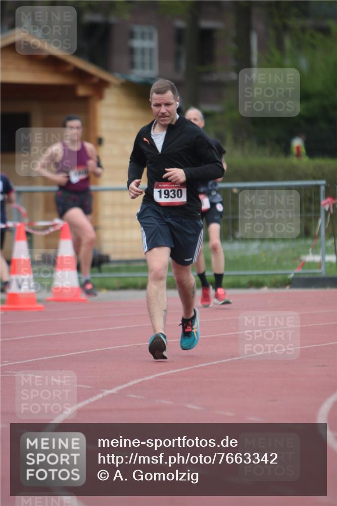 13.04.2025 - Hammer Lauf A. Gomolzig http://msf.ph/oto/7663342 13.04.2025 11:31:44 Ziel 313, 1930 meine-sportfotos.de