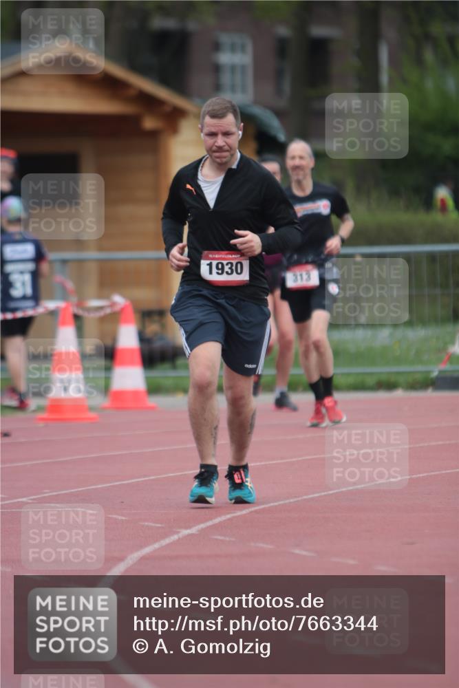 13.04.2025 - Hammer Lauf A. Gomolzig http://msf.ph/oto/7663344 13.04.2025 11:31:45 Ziel 313, 1808, 1930 meine-sportfotos.de