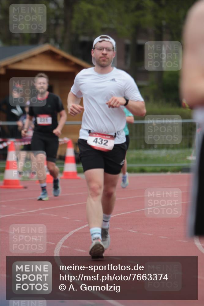 13.04.2025 - Hammer Lauf A. Gomolzig http://msf.ph/oto/7663374 13.04.2025 11:31:57 Ziel 231, 232, 432, 1341, 1921 meine-sportfotos.de