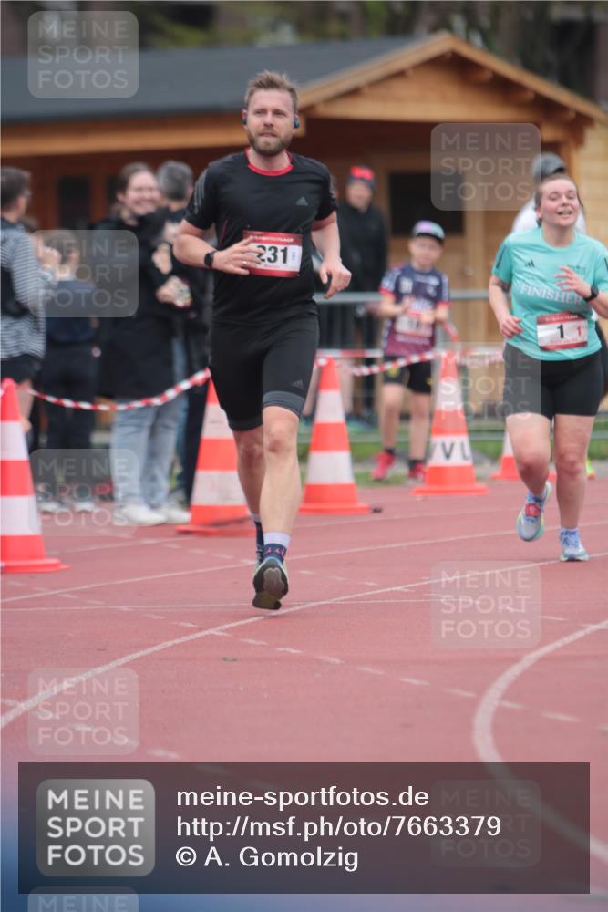 13.04.2025 - Hammer Lauf A. Gomolzig http://msf.ph/oto/7663379 13.04.2025 11:31:59 Ziel 231, 432, 1341 meine-sportfotos.de