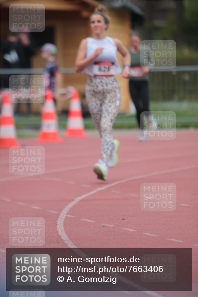 13.04.2025 - Hammer Lauf A. Gomolzig http://msf.ph/oto/7663406 13.04.2025 11:32:08 Ziel 1, 628, 917 meine-sportfotos.de