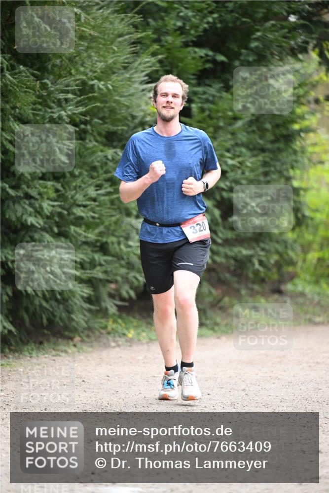 13.04.2025 - Hammer Lauf Dr. Thomas Lammeyer http://msf.ph/oto/7663409 13.04.2025 11:31:46 Laufen 15, 320 meine-sportfotos.de