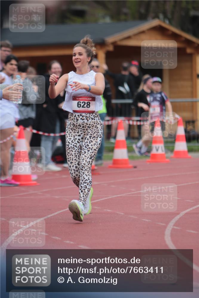 13.04.2025 - Hammer Lauf A. Gomolzig http://msf.ph/oto/7663411 13.04.2025 11:32:09 Ziel 1, 628, 917 meine-sportfotos.de