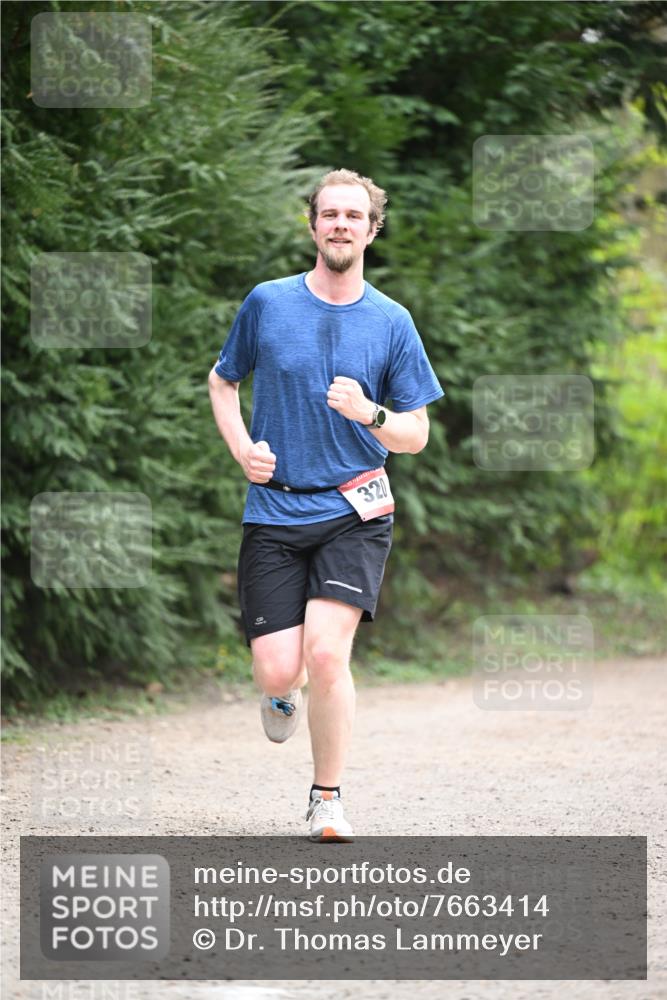 13.04.2025 - Hammer Lauf Dr. Thomas Lammeyer http://msf.ph/oto/7663414 13.04.2025 11:31:46 Laufen 15, 320 meine-sportfotos.de