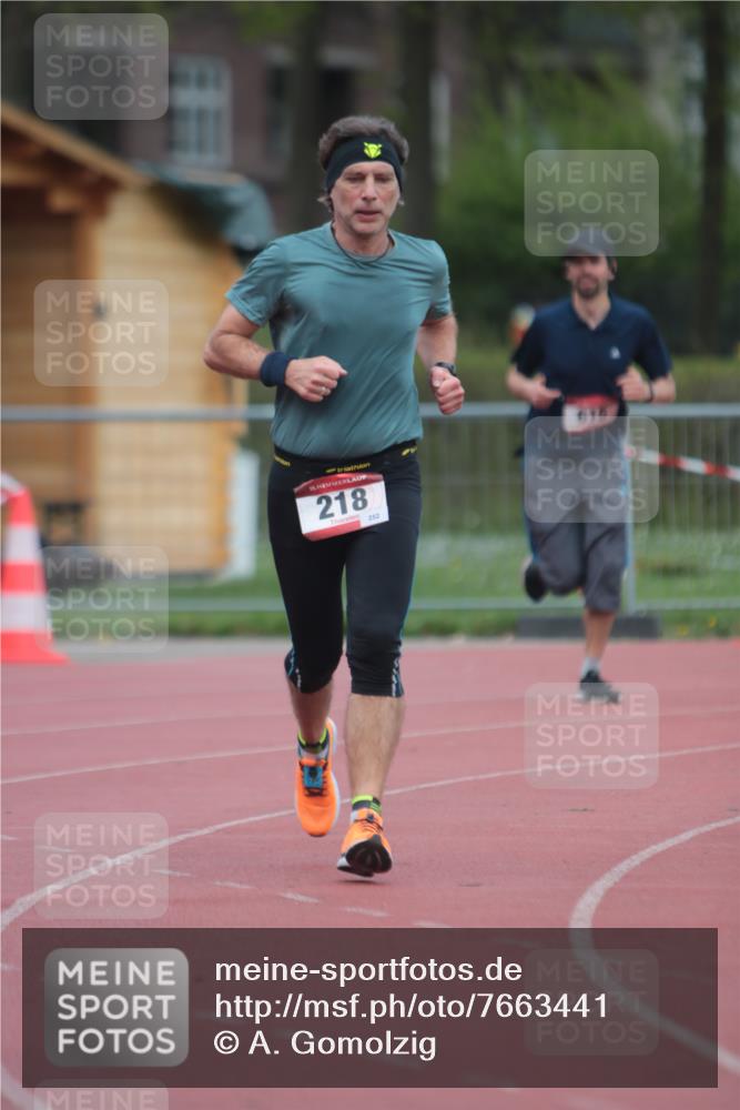 13.04.2025 - Hammer Lauf A. Gomolzig http://msf.ph/oto/7663441 13.04.2025 11:32:30 Ziel 218, 615, 1772 meine-sportfotos.de
