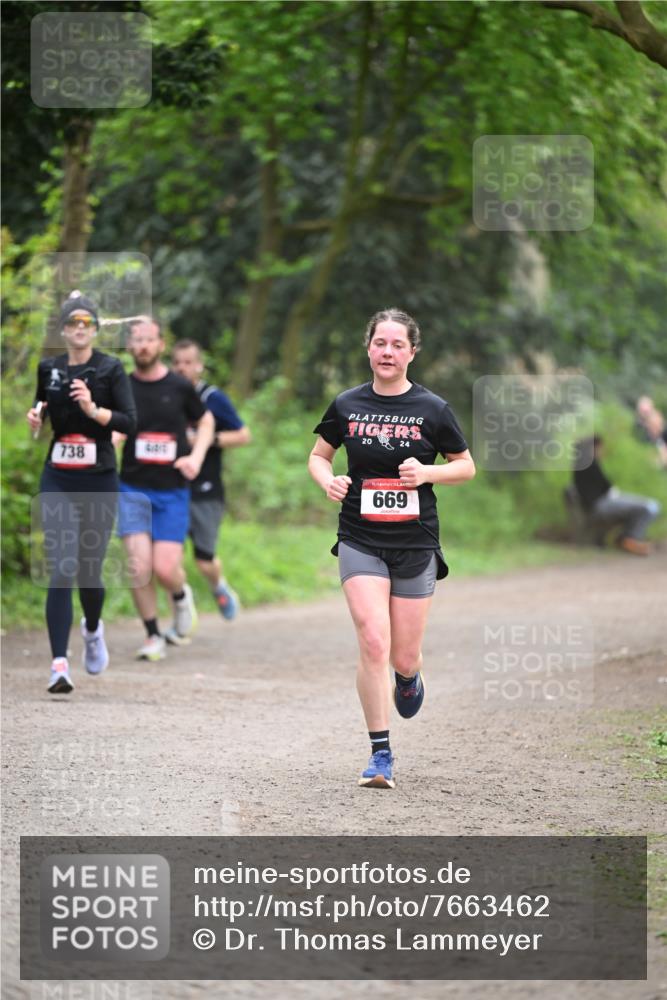 13.04.2025 - Hammer Lauf Dr. Thomas Lammeyer http://msf.ph/oto/7663462 13.04.2025 11:31:51 Laufen 738, 20, 24, 15, 669 meine-sportfotos.de